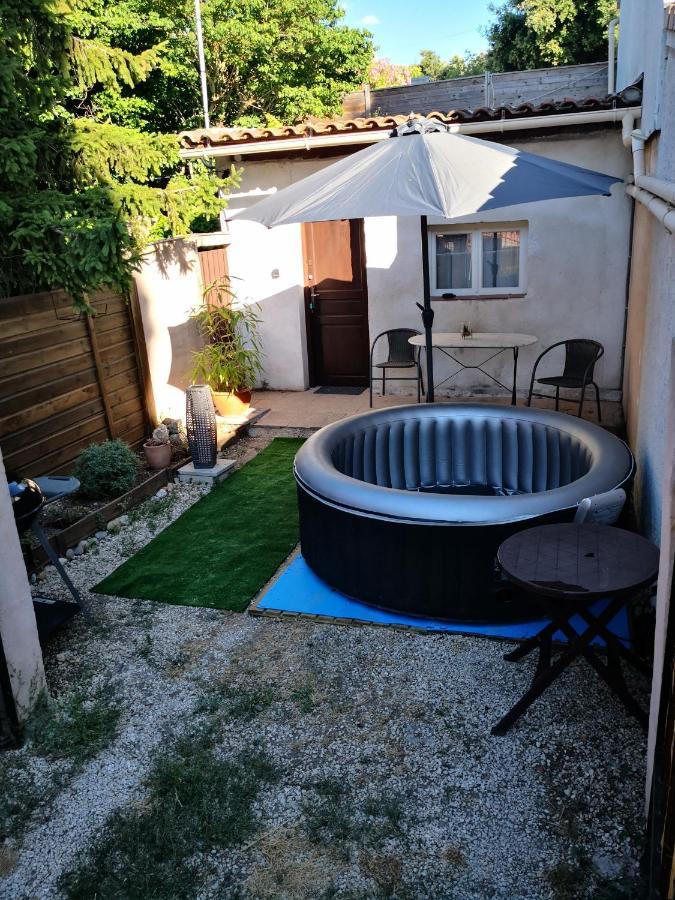 Le Studio Remcam Saint-Mitre-les-Remparts 外观 照片